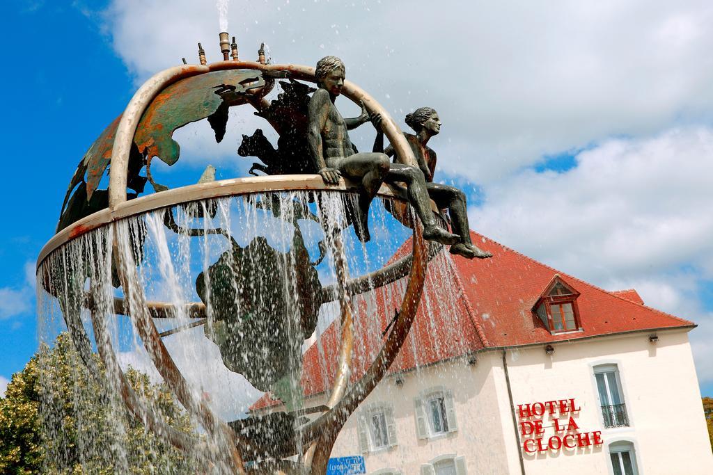 Hotel De La Cloche Доль Экстерьер фото